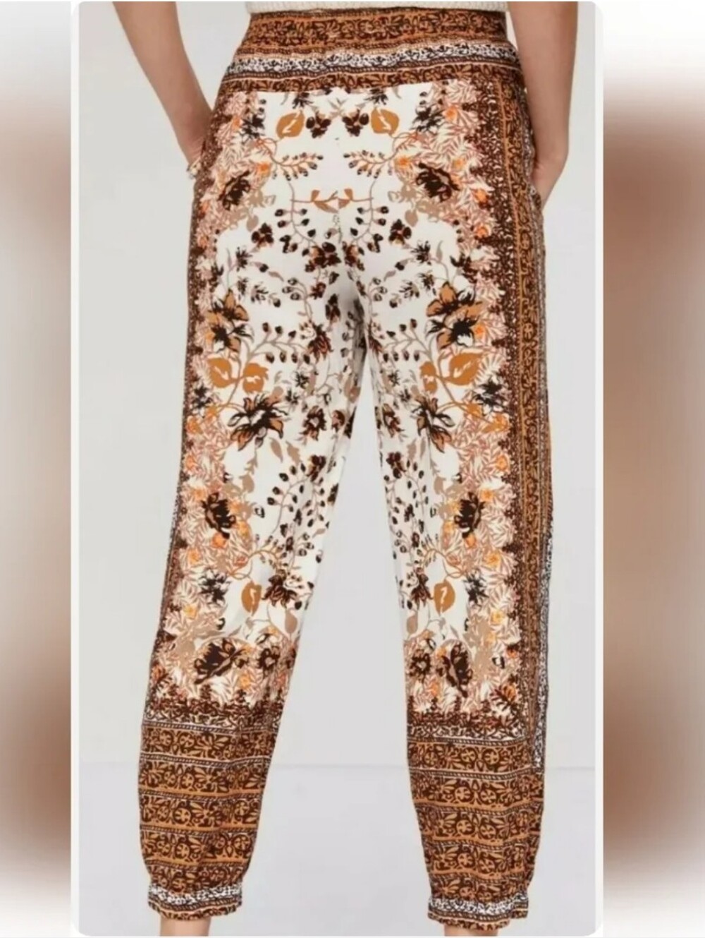 Anthropologie ✨️ Women's Cream and Brown Boho Floral Joggers Pants Size 2 - Picture 4 of 11